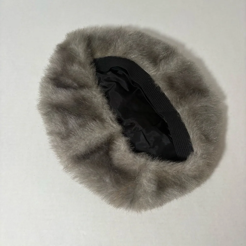Vintage 60s 70s Retro Gray Faux Fur Beret Winter Women’s Hat Chic Old Money